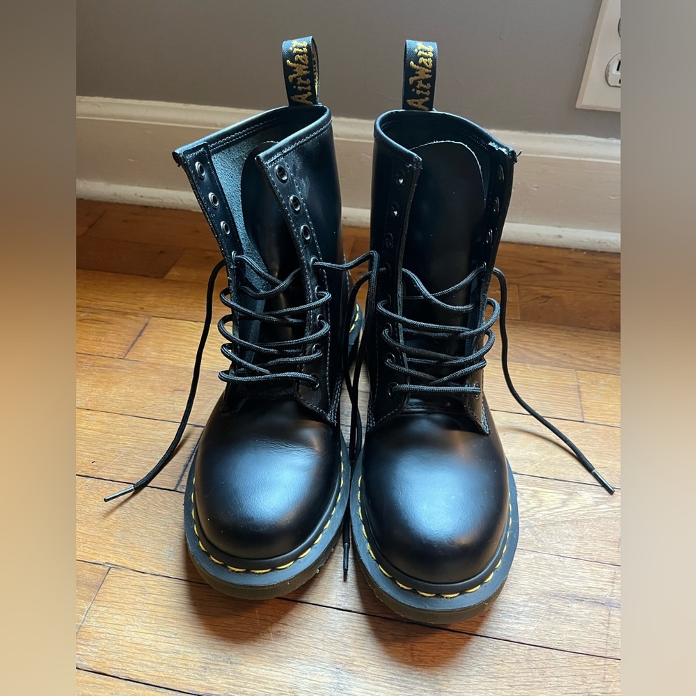 Dr. Marten Smooth Leather Combat Boots